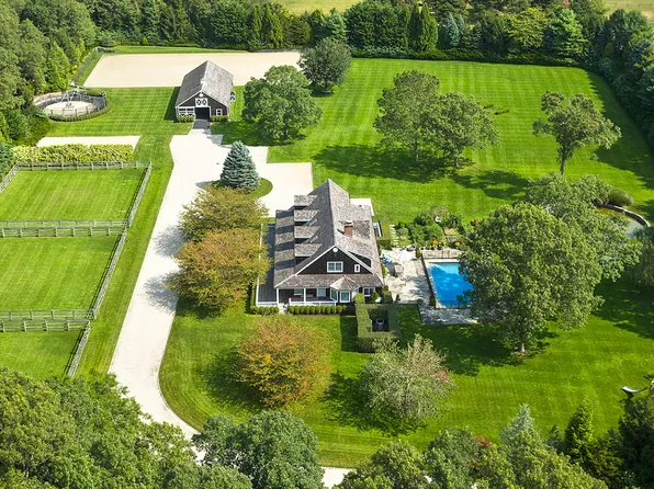 143 Town Ln, East Hampton, NY 11937
