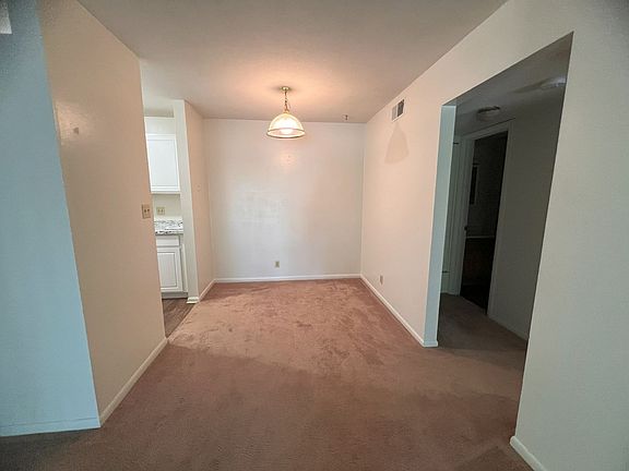 5th image of 3202 University Dr #K11
