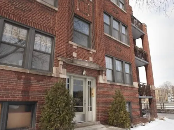 923 Clarence Ave APT 3, Oak Park, IL 60304