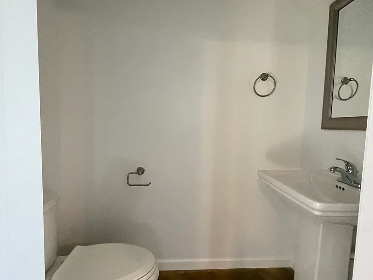 1051 Bratton Br #28 — Photo 11