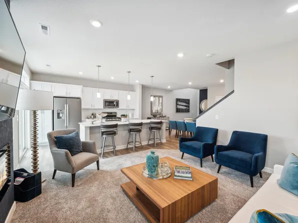 1933 Prospect Ln, Carver, MN 55315