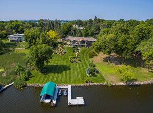 1495 Green Trees Rd, Wayzata, MN 55391
