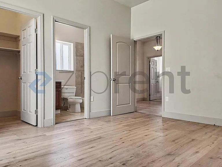7604 28th St #MAIN HOUSE — Photo 34
