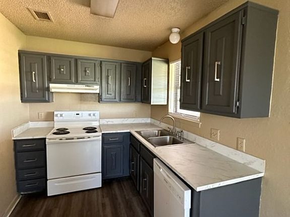 5th image of 4933 S 6th St