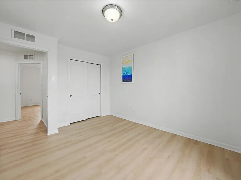49184 Gracechurch Rd — Photo 34