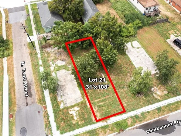 2304 Charbonnet St, New Orleans, LA 70117