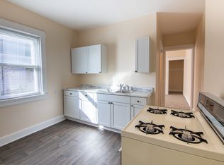 1625 N Ripley St #8, Davenport, IA 52803