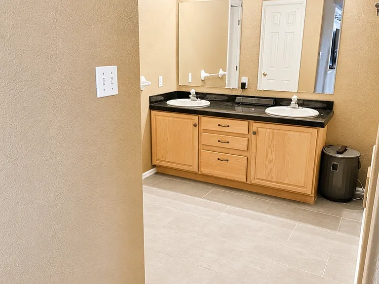 1157 S Purcell Blvd — Photo 11