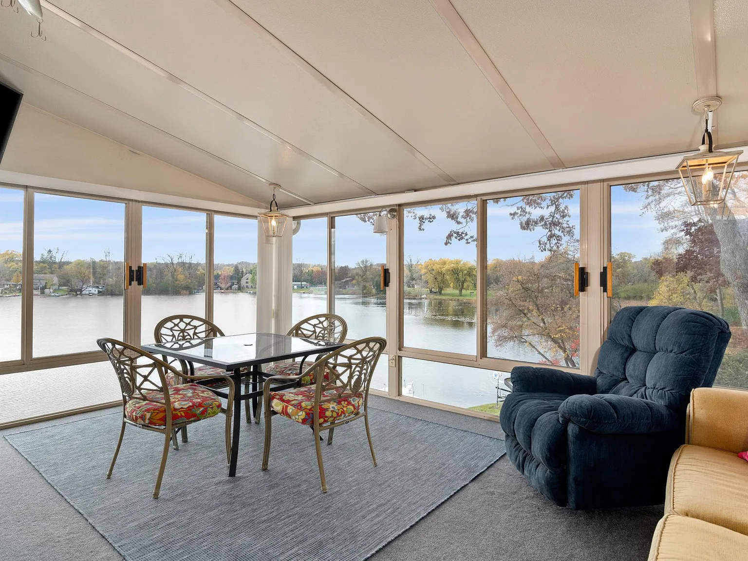 7200 Pleasant Dr — Photo 3