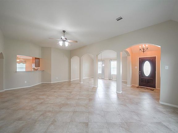 5th image of 4110 Parry Dr