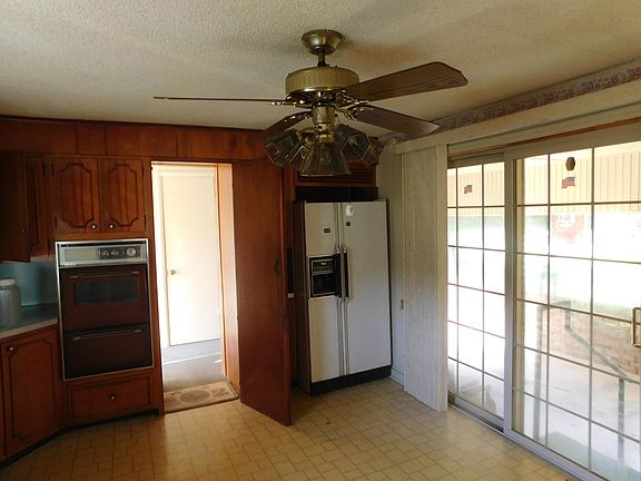3rd image of 3373 Browndell Dr