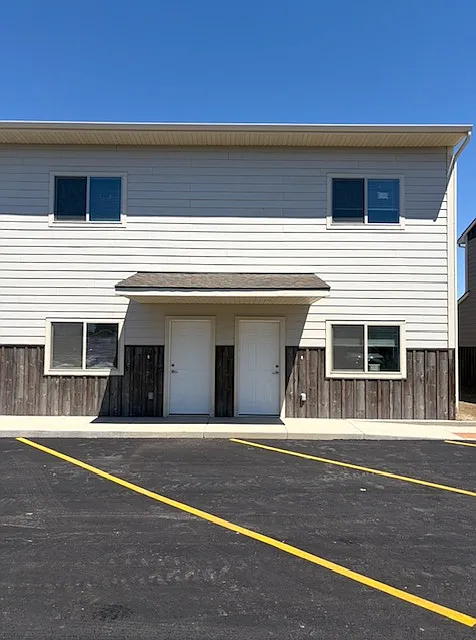 2 bed, 1.5 bath, 1024 sqft, $1,775 — Photo 1