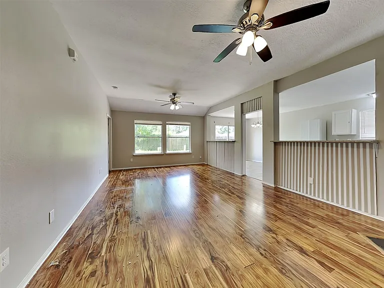 3703 Nutwood Ln — Photo 3