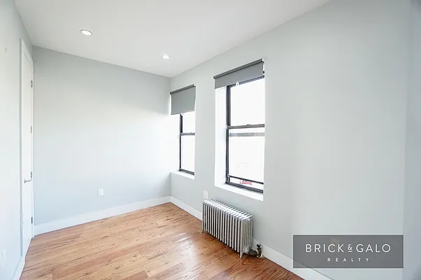 Rented by BRICK & GALO REALTY CORP | media 7