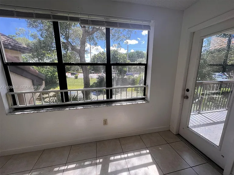 4581 W McNab Rd #20 — Photo 8