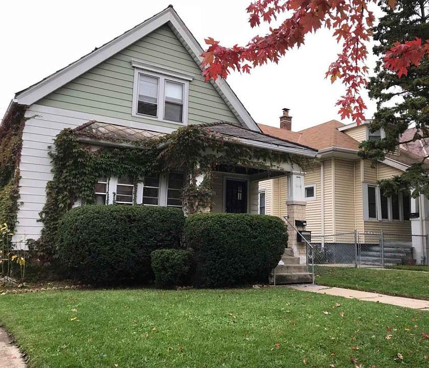 1st image of 3019 N Oakland Ave