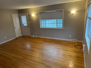 102 NE Bel Aire Rd, Ankeny, IA 50021