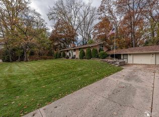 1587 Riverview Ave, Monroe, MI 48162