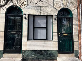 916 S 8th St, Philadelphia, PA 19147
