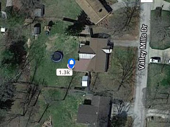 2nd image of 427 Valley Mills Dr
