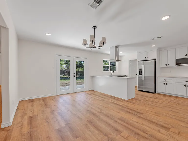 7508 Deaver Dr — Photo 25