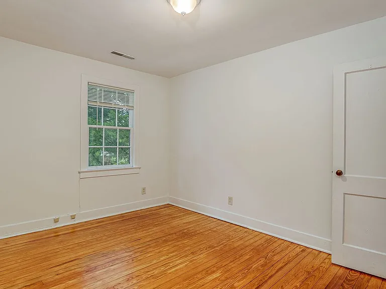 1 Riverside Dr #D — Photo 16