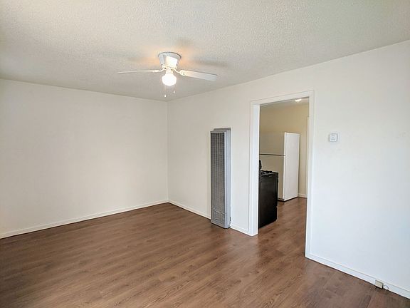 3rd image of 3511 Sheridan St APT B