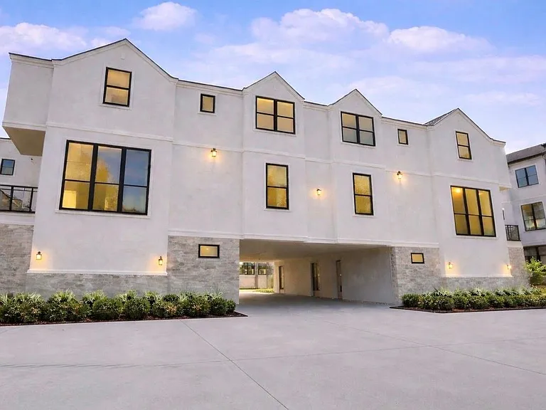 4505 Emerson Ave #1 — Photo 3