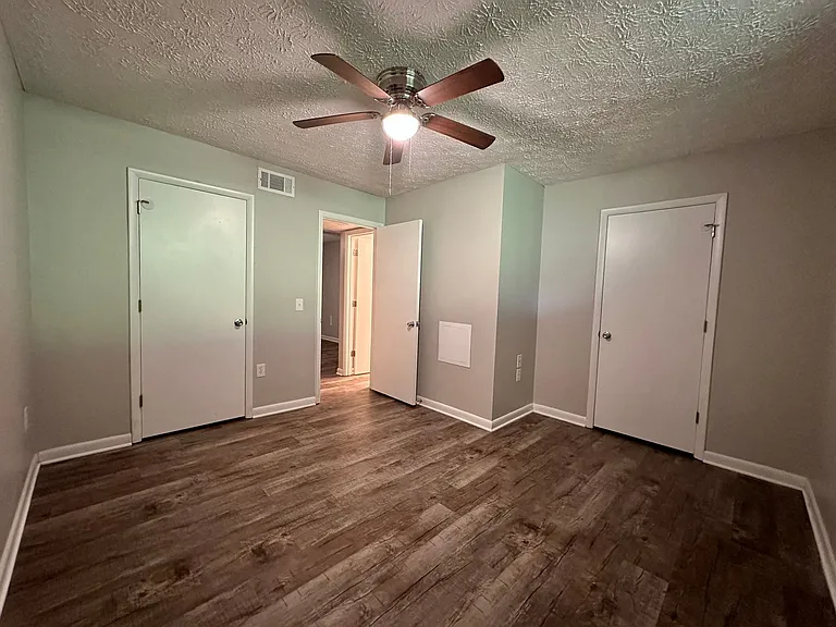 2021 N Sizer Ave #L — Photo 65