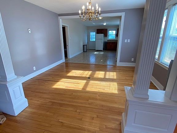 3rd image of 203 Boylston St #2