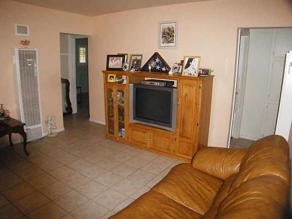 4th image of 40505 Stetson Ave