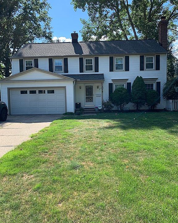 1st image of 318 Plymouth Dr