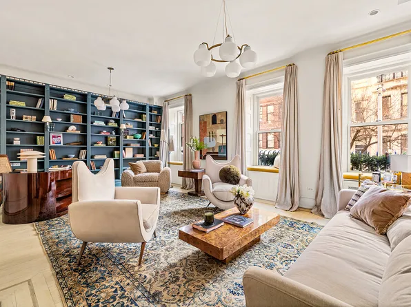 27 East 95th Street image 1 of 12