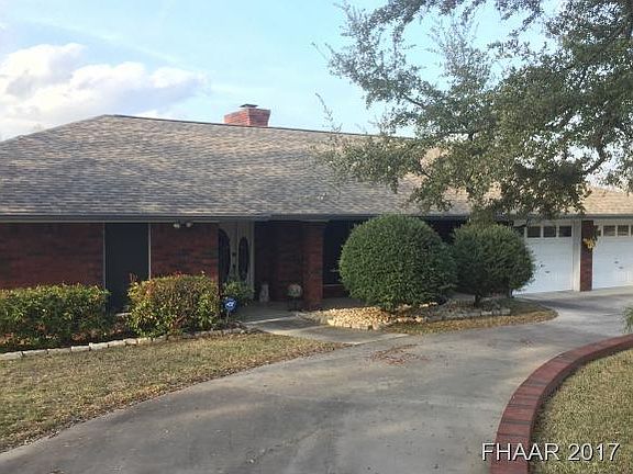 2nd image of 105 White Oak Ln