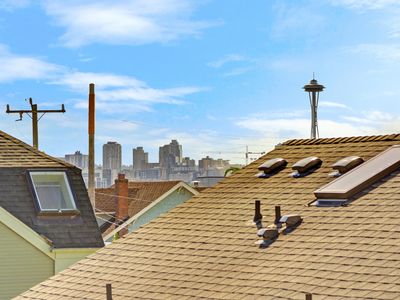 2524 Yale Ave E, Seattle, WA, 98102