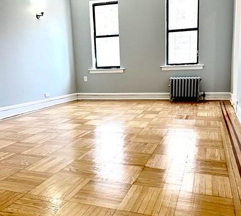 3rd image of 360 E 205th St #3B