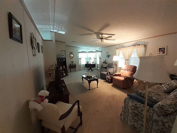 3rd image of 501 Caboose Ln