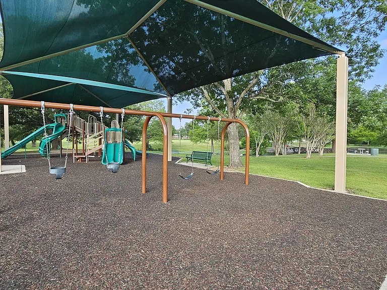 1601 S Dexter Dr — Photo 26
