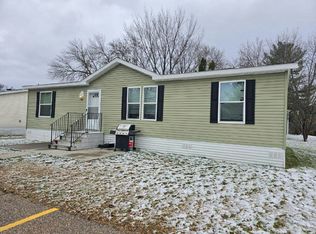 126 Aqua Dr, Rockford, MN 55373
