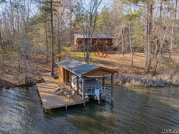 3rd image of 1099 Breezewood Ln
