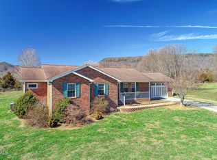 250 Stewart Hills Dr, Rogersville, TN 37857