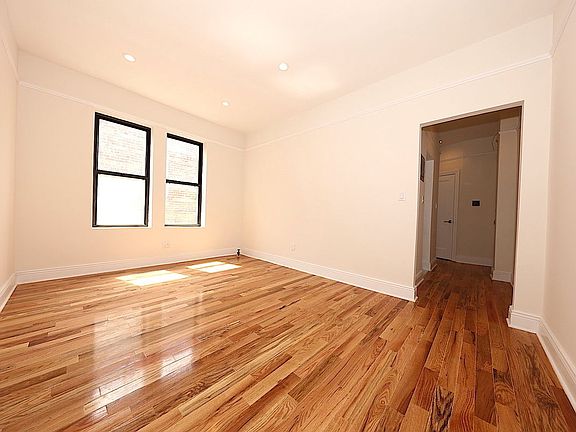 5th image of 22-06 38th St #2C