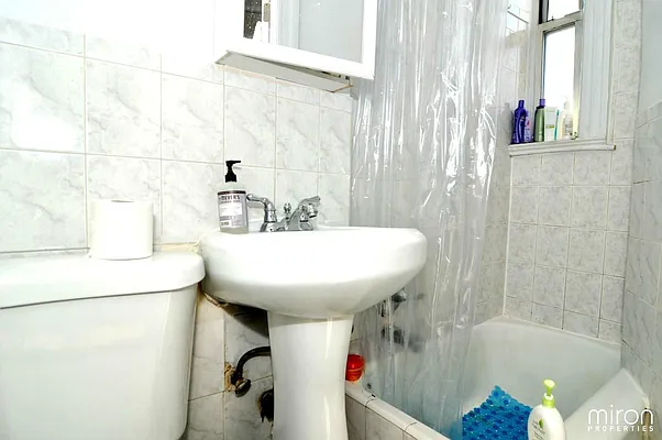 Rented by Miron Properties | media 16