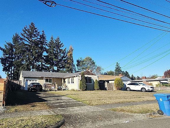 3rd image of 2614 N Shirley St
