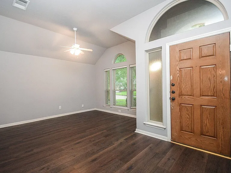 2707 Millers Falls Ct — Photo 2