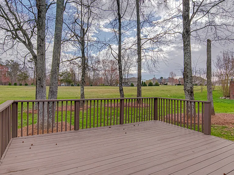 5708 Mabe Dr — Photo 30