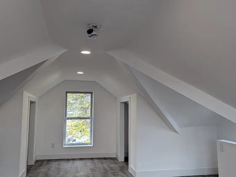 6 S Cedar St — Photo 39