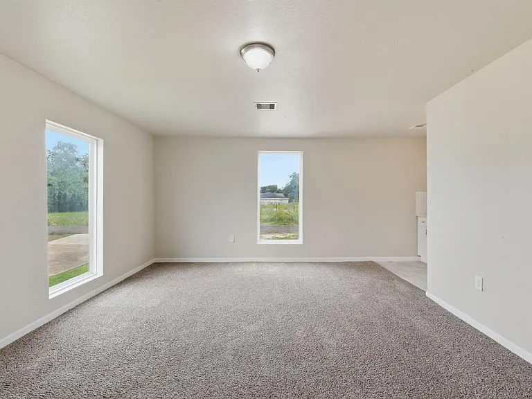 303 Gans St #B — Photo 7