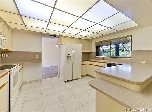 3rd image of 8901 SW 155th St