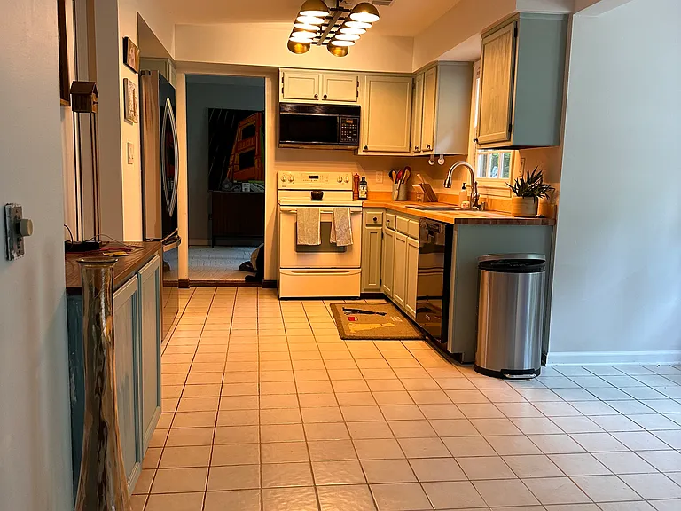 12804 Fantasia Dr — Photo 30